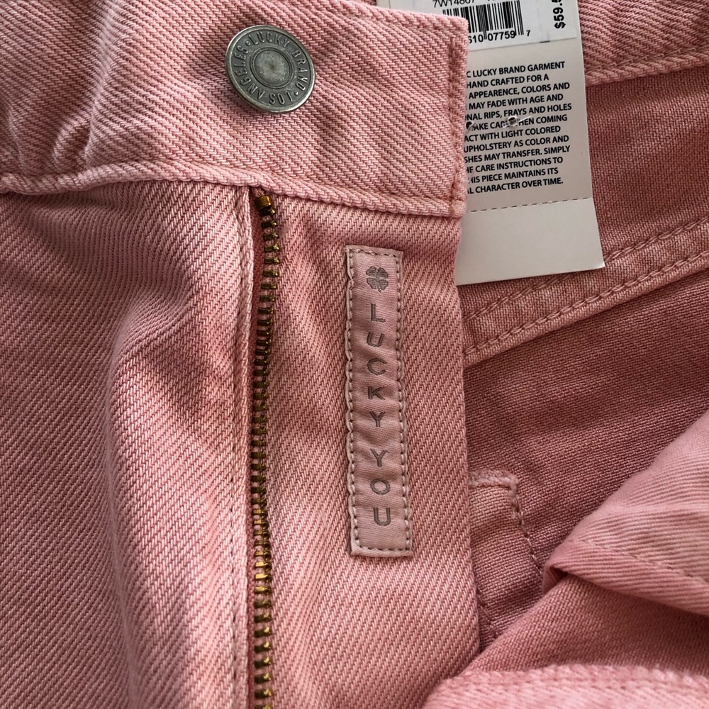 Relaxed fit women’s shorts - Picture 3 of 4